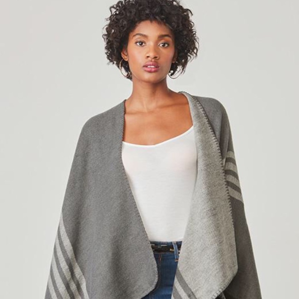 B.B. Dakota Poncho In Charcoal